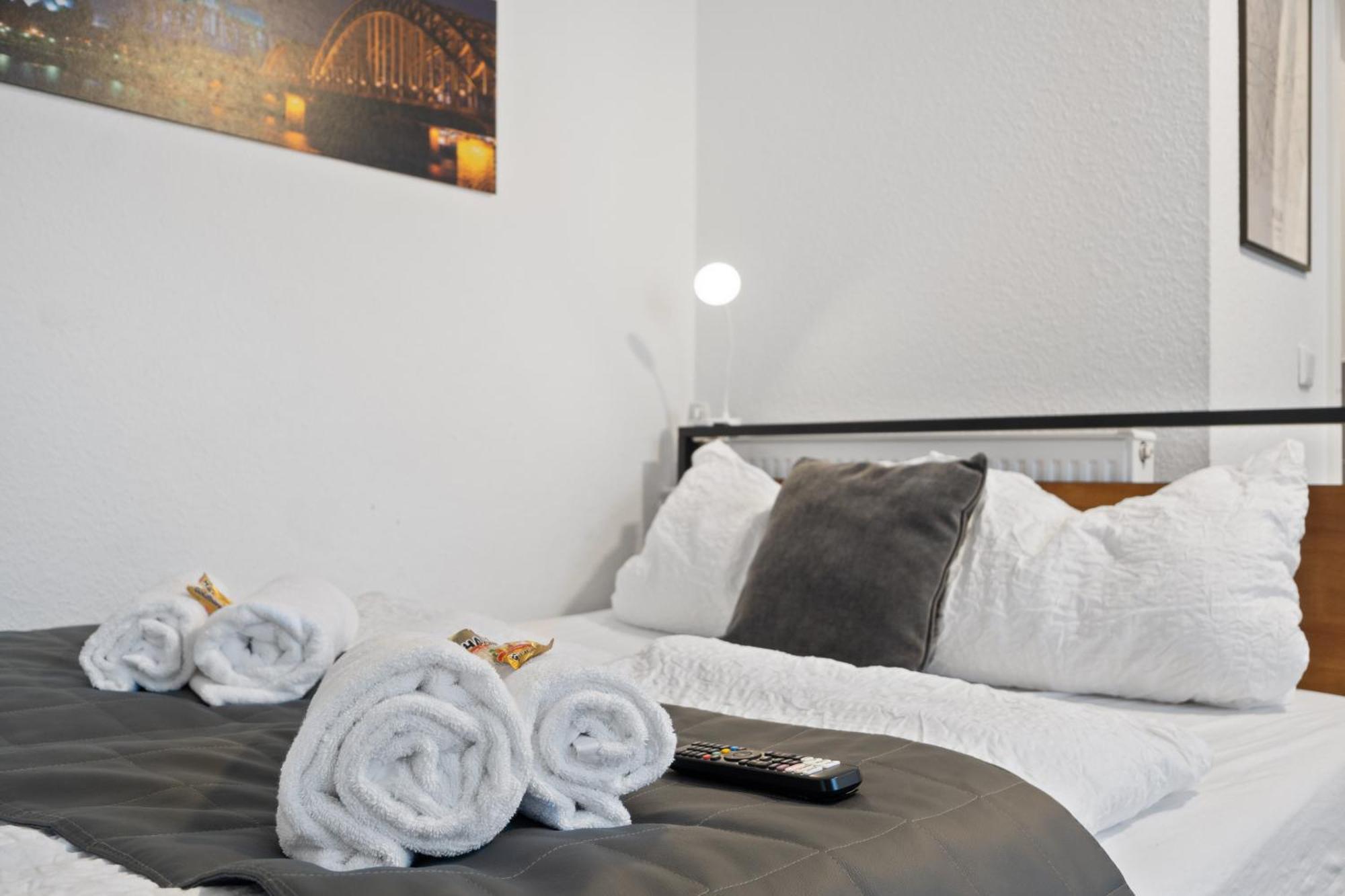 Modernes Apartement Am Rhein In Ruhiger Lage Κολωνία Εξωτερικό φωτογραφία